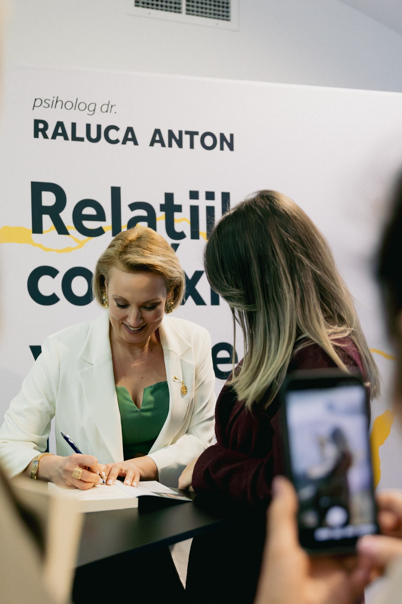 Conferinta realizata de Raluca Anton